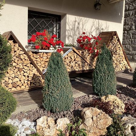 B&B Villa Paradiso Mezzana  Buitenkant foto