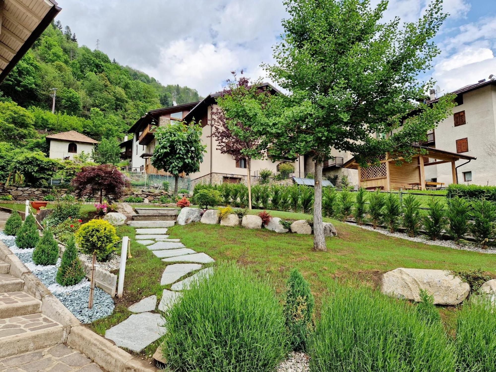 B&B Villa Paradiso Mezzana  Buitenkant foto