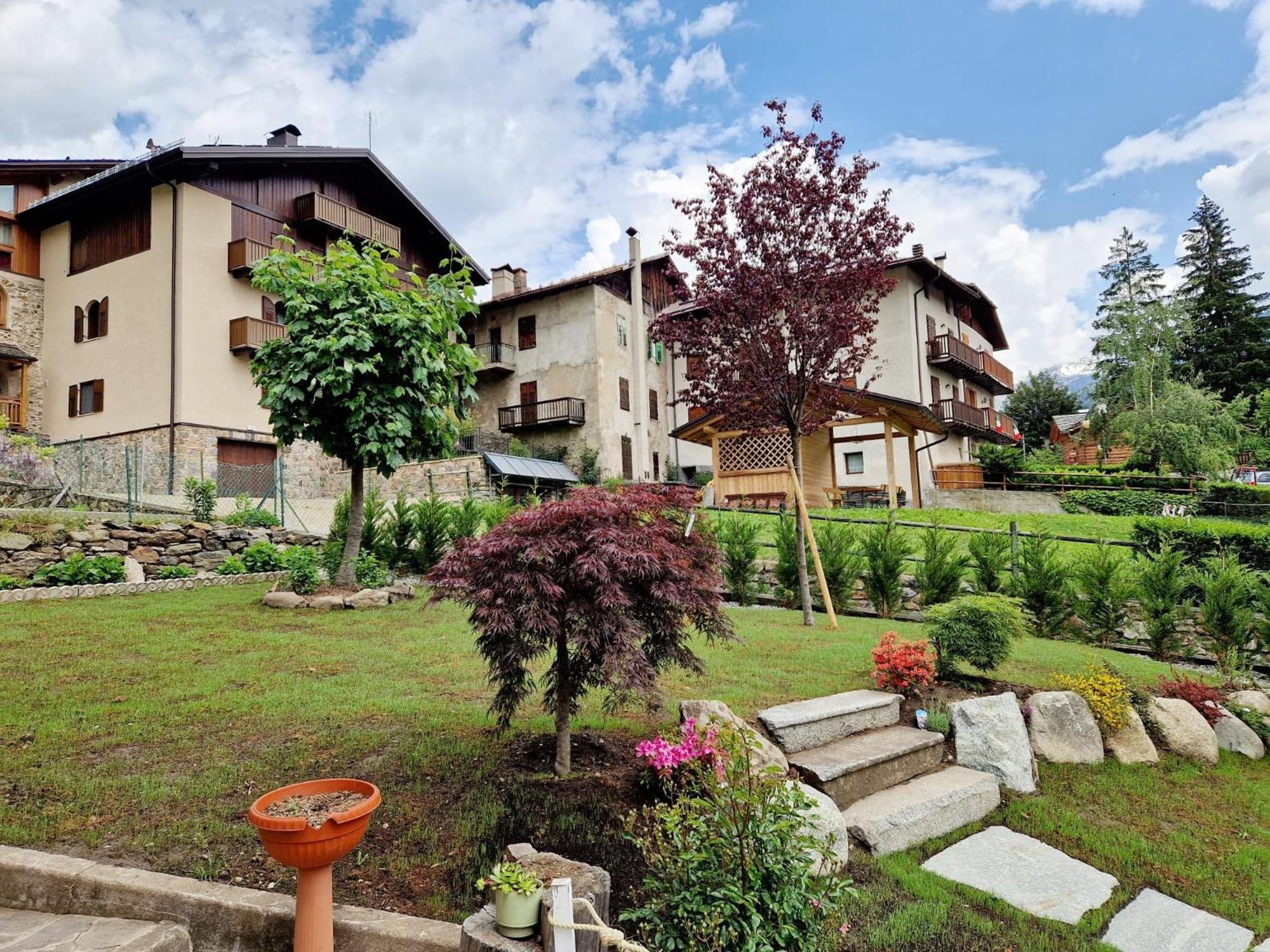 B&B Villa Paradiso Mezzana  Buitenkant foto
