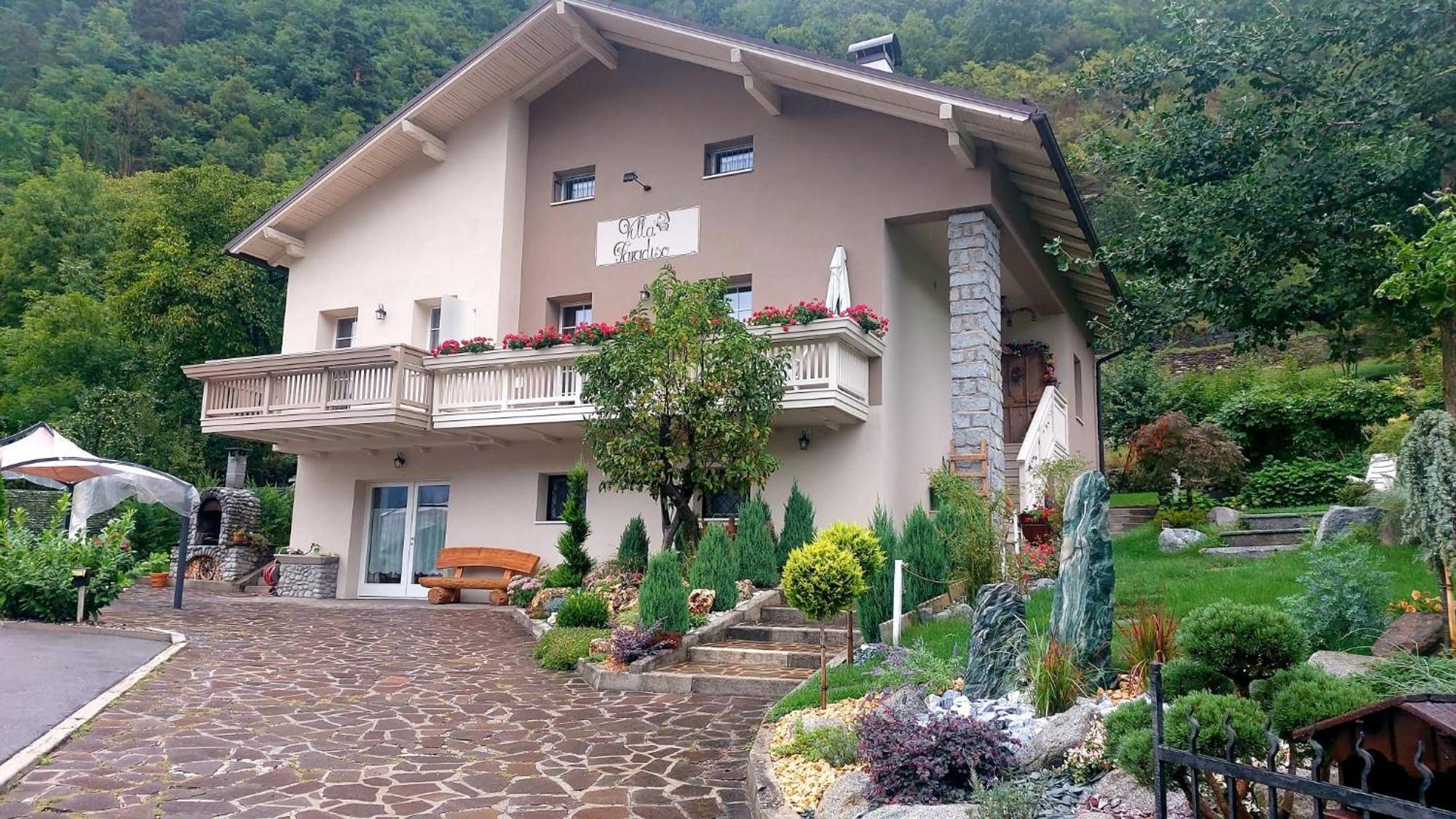 B&B Villa Paradiso Mezzana  Buitenkant foto